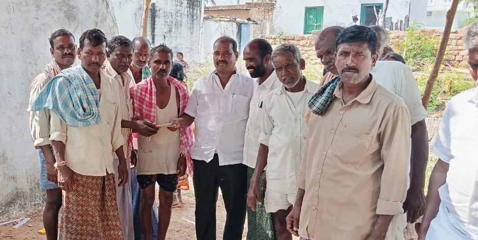 మృతురాలి కుటుంబానికి DNR గారి ఆర్థిక చేయూత