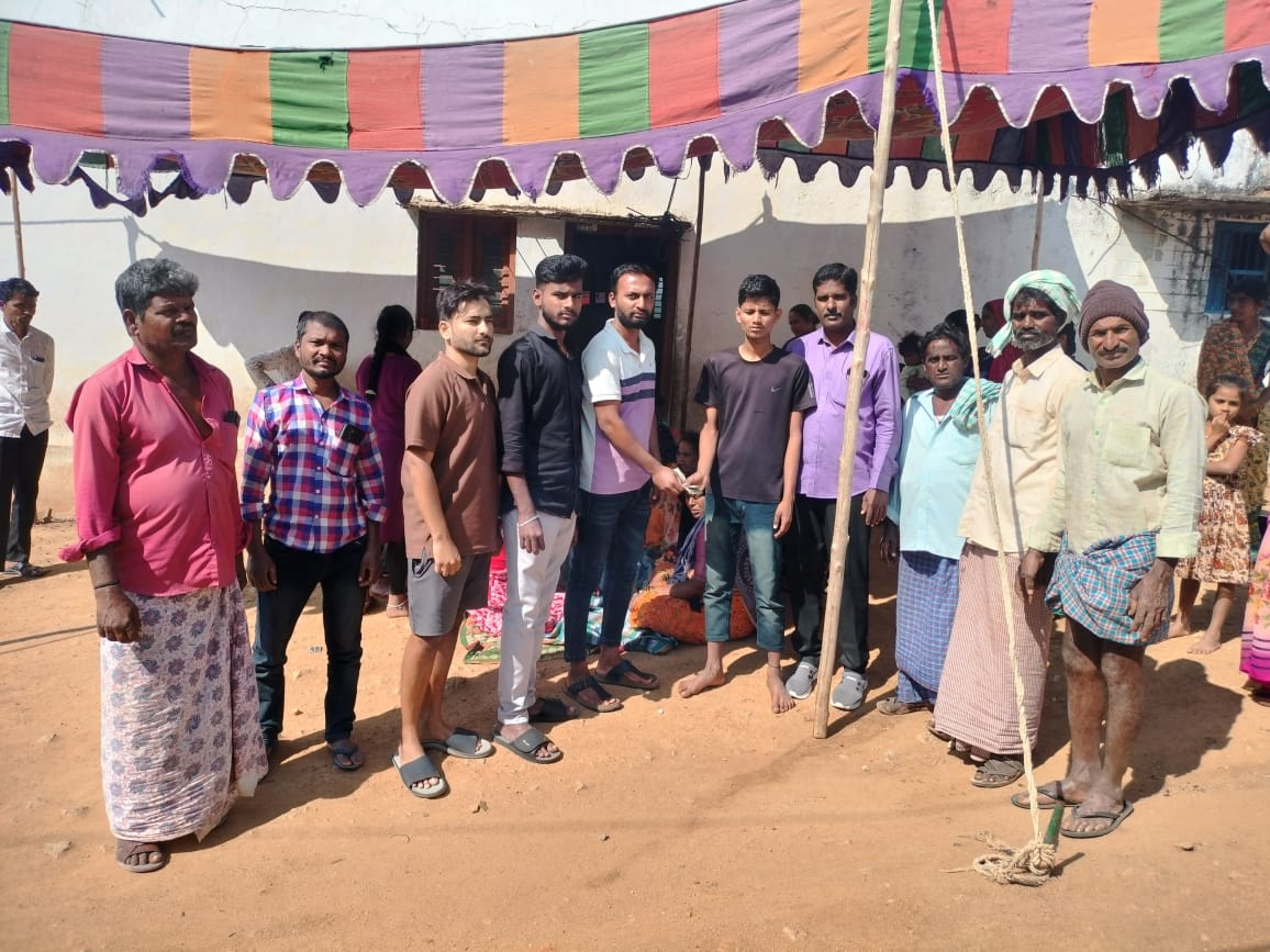 మృతుడి కుటుంబానికి DNR గారి ఆర్థిక చేయూత